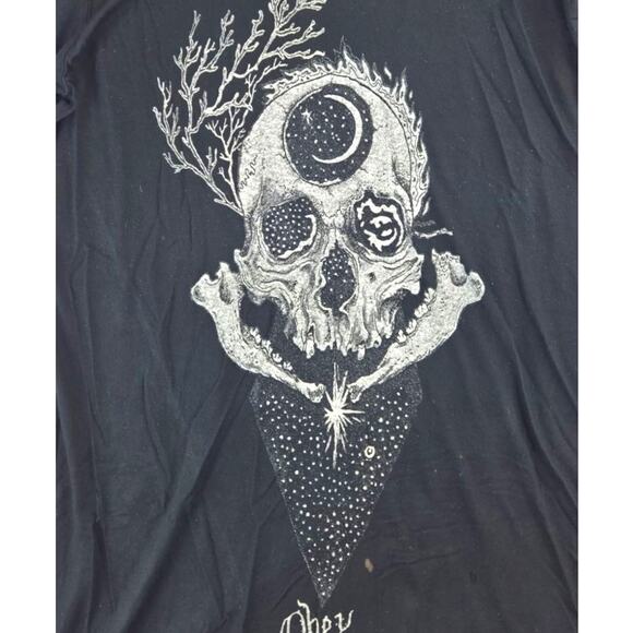 Obey | Black, Distressed Skull & Jawbone T-shirt | Size Medium - Picture 2 of 6